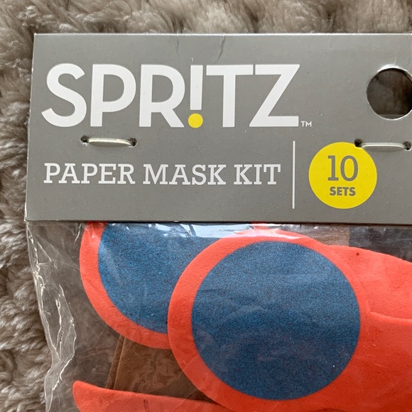 Spritz Colorful Mask Craft Set - Picture 3 of 5